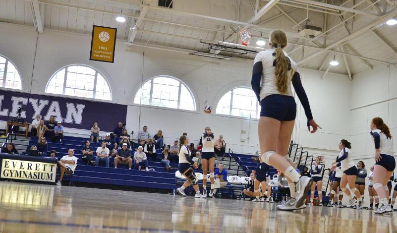Bishops Split Two Pair of League Matches in Everett Gymnasium